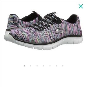 SKECHERS RELAXED FIT air fit memory foam